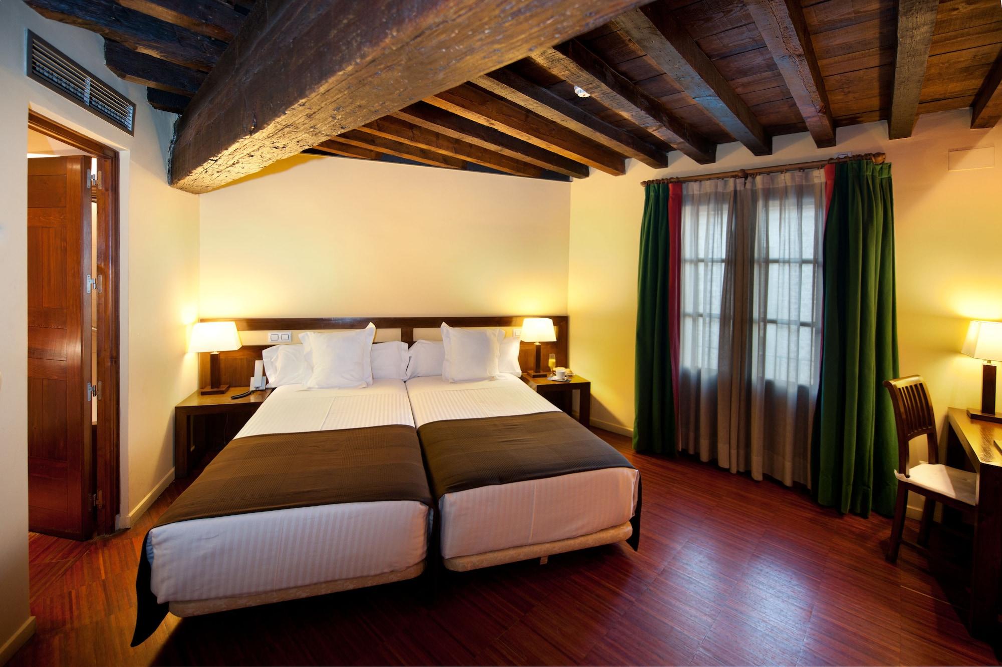 Abad Toledo Hotel Екстериор снимка