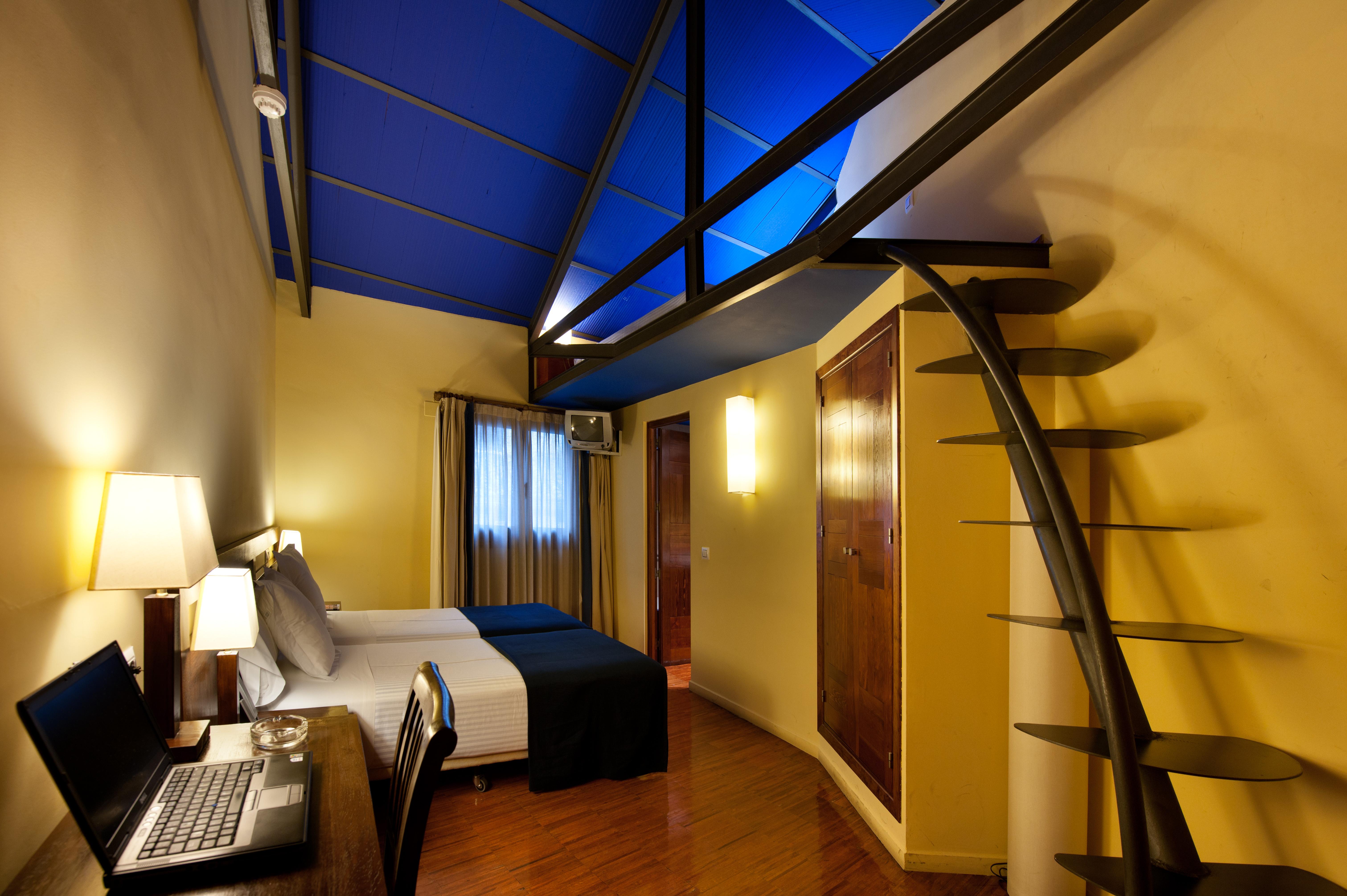 Abad Toledo Hotel Екстериор снимка