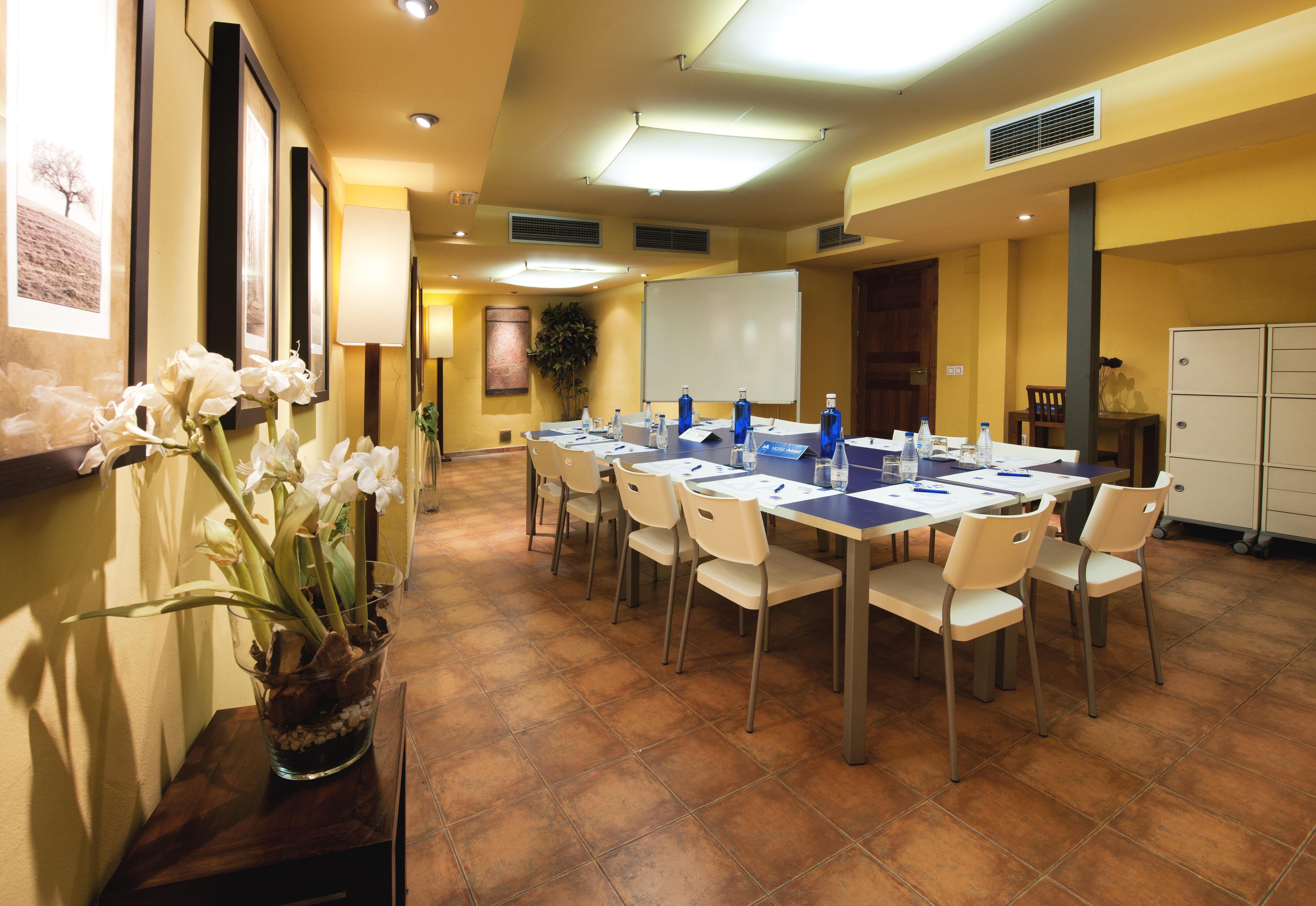 Abad Toledo Hotel Екстериор снимка